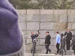 Красимир и Йордан след поднасянето на венеца